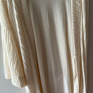 Victoria's Secret Cream Long Sleeve Lounge Robe
